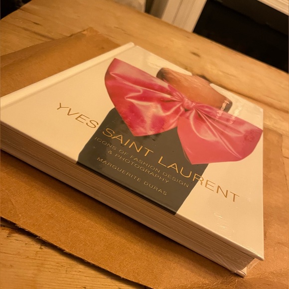 YSL✨ Yves Saint Laurent Fashion Hardcover Large Coffee Table Book NWT - Picture 2 of 15